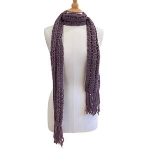 Hand Knit / Chunky Knit Light Purple Skinny Scarf with Fringe